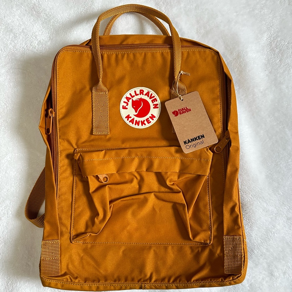 Fjallraven Kanken - Acorn (mustard color)